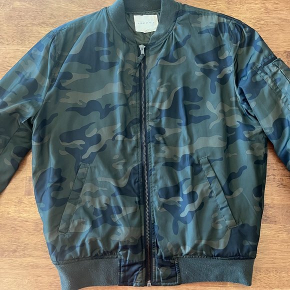 Aeropostale Camo Bomber Jacket - Picture 2 of 6